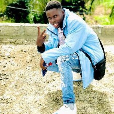 Larryg002's profile picture. Artist