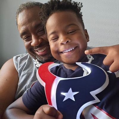 Loving Father! Rabid Texans Fan!!! NFL aficionado!! Head Coach With Texas Inferno Basketball Club!! #HTown4Lyfe 🤘🏾🤘🏾 Father to Lu Jr., Shannon, and Caiden!