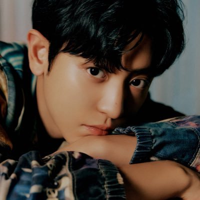 Musical-loving, slightly sarcastic amateur cook w/ a serious KPOP addiction👸🏾All music, no drama 🙅🏾♀️ Ahjumma EXOL & KPOP fan account ✨