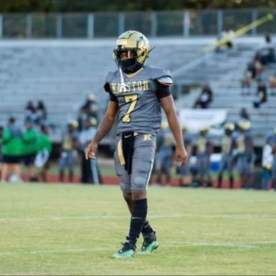 5’10 // students Athlete // Kinston high school // c/o 2026 // ATH // 3.3 GPA // 195 ibs // 🏈🏃🏽‍♂️⚾️ // 252-686-1836