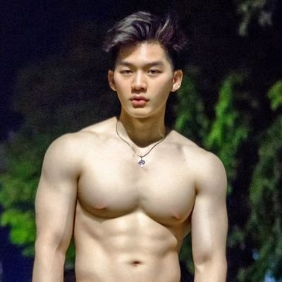 RP Edward Candra (L01) NSFW
Bisa ts jadi bias yang di inginkan
Mpreg