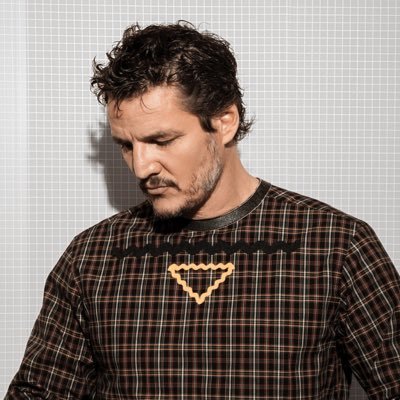 Sua maior e mais completa fonte de notícias sobre o ator chileno Pedro Pascal Fan account.