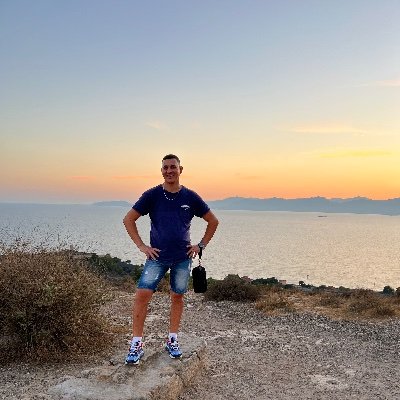 yasmaryamyas's profile picture. Musica