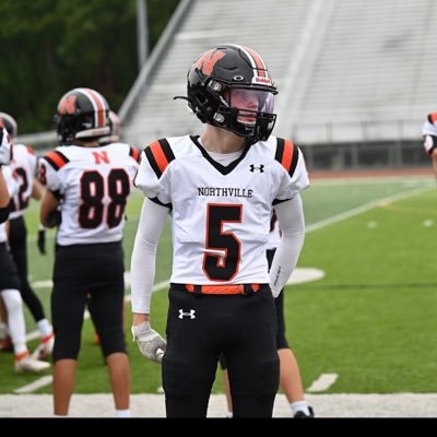 6’2||170||Northville high school MI📍 ||Te/Wr/Fs||Class of 2027 || 14 years old ||Email: ssd96955@gmail.com|| Phone number: 2489625798