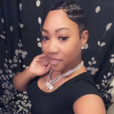 Follow yo girl on fb Lamesha caddell, ig pretty _brownskin_mesha