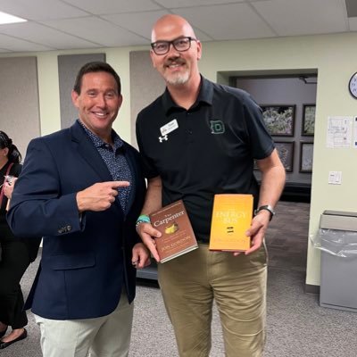 Jesus follower, Jon Gordon Certified Trainer, Dad, Husband, Runner, Credit Recovery/SPED Teacher - DHS, proud NKU Norse and UC Patriots alumni.