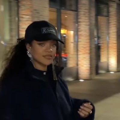 Ludivinaaaaa's profile picture. 