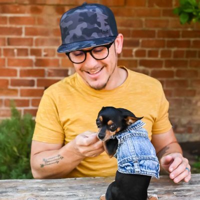thebobbysimon's profile picture. Eternal rhythm guy that loves to rhyme philosophical and harmonize whenever possible! 

Pet Wellness Expert.

Check out my biz page: @PurePawsitivity