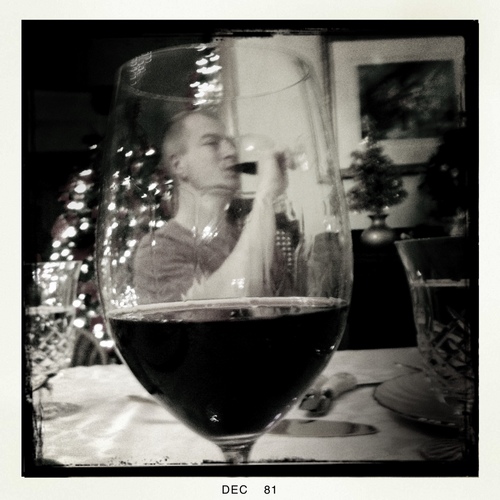 tone024's profile picture. 