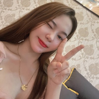 nadnar472244's profile picture. 