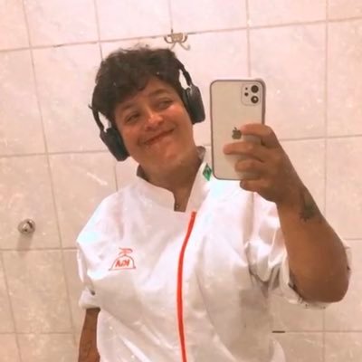tive que fazer outra conta pq n lembro a senha do outro 👍👍👍👍