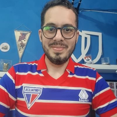 Casado com a LINDA Fernanda, sou Leão F.E.C de coração. Pai da Mika 🐕 e da Micaela 👧🏻.
Youtuber do @razaotricolor1918