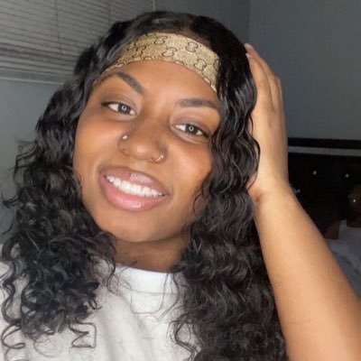 itslovangel's profile picture. instagram: @lovangelw selenophile 🌚