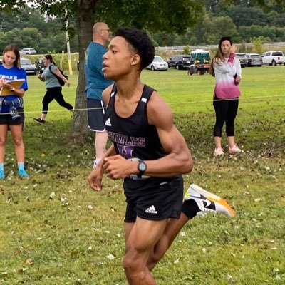 ✝️BGHS✝️track 800 runner 1st year ⚡️2:14⚡️cross country 1st year ⚡️18:56⚡️ 5’9 4x4 split 54s  number 270 392 4300 email-tyleithomas88@gmail.com