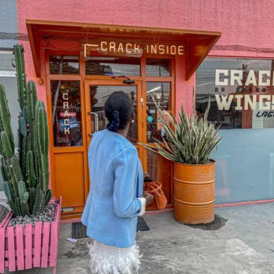 TheIfeyinwaE's profile picture. Naija girl wey go foreign.🚀 Follow me to get FREE resources on Tech| Fashion|Remote Work to upgrade your life. Social Media Manager|Marketing