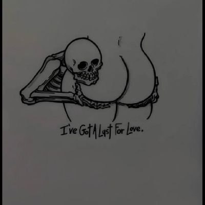 MaxwellMut32713's profile picture. certified loner 😌 ✨ 
😁 rude