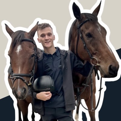 Male equestrian, creating horse content with two 6yo ex-racers. Riding since Sept '21 🐴🤠