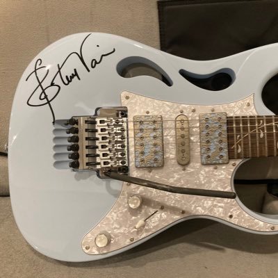 motty_ysmr's profile picture. 🎸Ibanez PIA/JEM/UV, E-Ⅱ M-Ⅱ SEVEN 🎵soLi, ISAOさん, Steve Vai, Mattias IA Eklundh, LITE, Judy and Mary, 東京事変, Angra, SIAM SHADE, hide, X, T-SQUARE, Susquatch好き