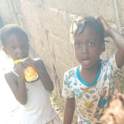 Hello to my fellow people friend's and family, my family are suffering and we needing help for food to eat