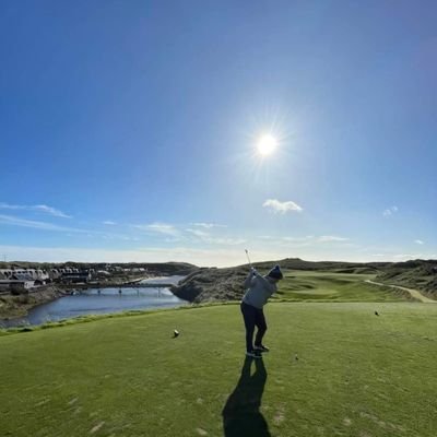 ❤️ golf (so I moved to St Andrews). Member at Crail GS, St Andrews GC ⛳️ & MCC 🏏

Always happy to meet new golf friends, say hello if visiting St Andrews!