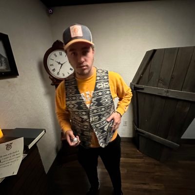 tiktok live every MWF @ 9pm ET // content coming soon…