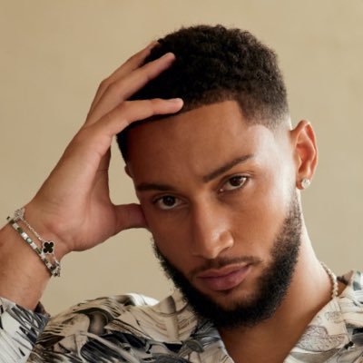 I love Ben Simmons. This account is for supporting him. Follow me😤