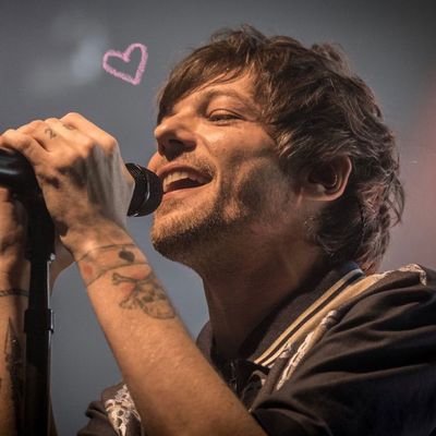#1 stan louis smile (a/ela) {she/her} • fan account • reserva - @j_WALLS94