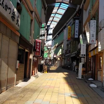 kazetosunatubu's profile picture. 脚本家見習い
最近パソコンが壊れました。脚本が書けない

好きなもの→アイナナ（アニメのみ）、ラブライブ（〜ニジガク1期まで）、アイマス（コンシューマー向けタイトル、アニメのみ）
嫌いなもの→フェチズムを押し付けてくるような作品

仕事の依頼→kazetosunatubuwork@ヤフーメール
