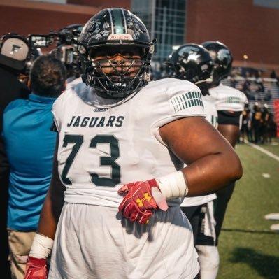 Offensive Lineman ‘25 @CHFJAGS 6’0 315| 3.2 gpa