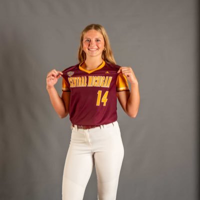 CMU Commit—Fire up Chips! 🔥P/1st Power hitter email-madisonwendel2024@gmail.com