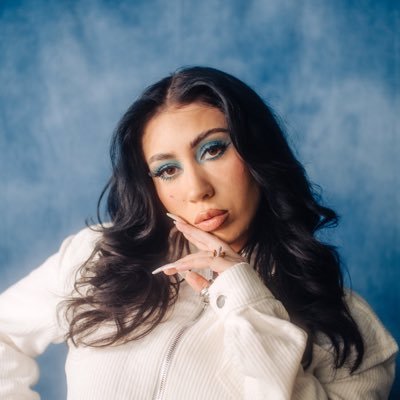 lupchi9's profile picture. i fb 💋 spreading positivity ❤️