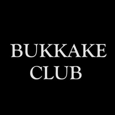 Da anni grande appassionato del genere bukkake. Membro diamond del sito premiumbukkake dove il mio nick è Giacomo80