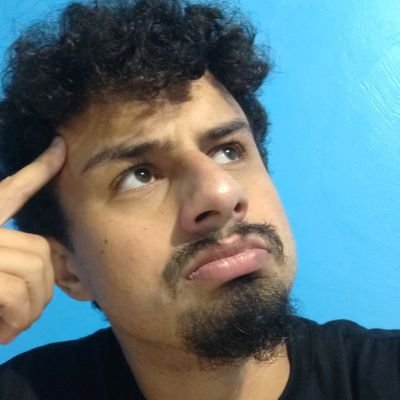 Formado em Educação Física, as vezes André e acima de tudo mó legal.
Falar bobage é especialidade da casa