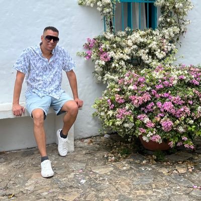 santclo's profile picture. Import, export and trading!