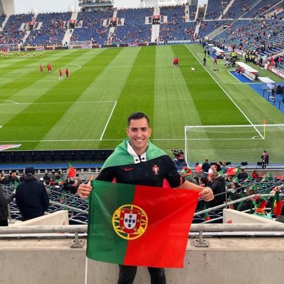 - Ig: jonathanmanuelg - Mi mamá me dio la vida, Cristiano el querer vivirla ❤️🇵🇹- Madridista ⚽