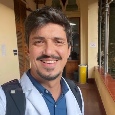 Eduardo João – Médico Emergencista pela USP instagram: @emergencinsta. O melhor curso de Emergência do Brasil 🇧🇷👇🏻