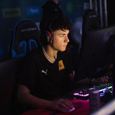 Skyy_csgo's profile picture. 22 🇨🇿 | 4k elo | 3x MSR while trolling