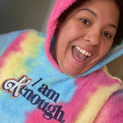 _itsjohna_'s profile picture. Nerd, cat mom, and book lover.