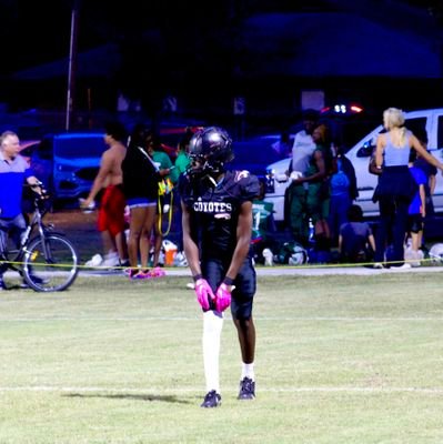 CB/WR GOOD SPEED AND A GREAT CATCHER IM 6’0 165 POUNDS. LOCKDOWN DEFENDER AND I GO BY THE NAME MR.SLEPTED ON AND IM 14YEARS OLD AND AB HONOR ROLL STUDENT‼️