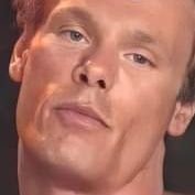 slaveboiisvnt's profile picture. 