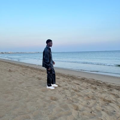 BigDaddyyLove's profile picture. « Dieu est amour et demeure en nous » / UMLA