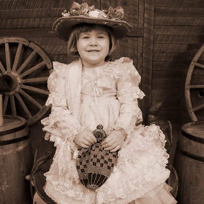 LeahReddec15033's profile picture. 