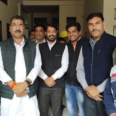 (स्वयंसेवक)सांसद व अध्यक्ष प्रतिनिधि एवं किसान मोर्चा मंडल महामंत्री
सरस्वती विद्या मंदिर नगरी संयोजक mo 9424654558