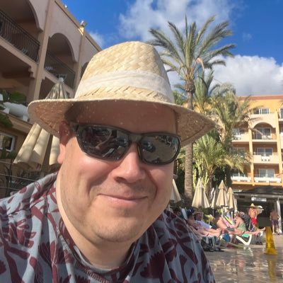 MerilainenMJ's profile picture. Suurisuinen urheilufani ja ex-pubiloitsija. #Valioliiga, #NHLfi, #pesis ja erityisesti #Arsenal