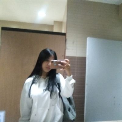 shiloah_dump's profile picture. 