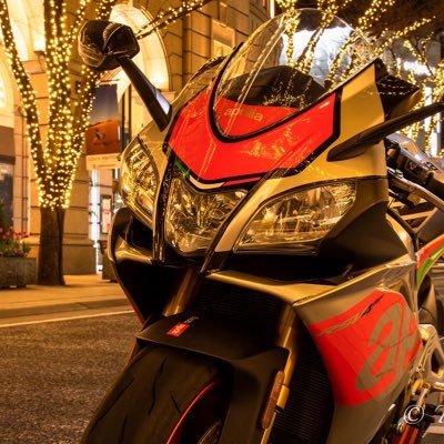 RSV4RF(17) 野球、バイク、Vtuberの事を何でも呟いております。あと、写真はハイライトに載せてます！写真は本人様、チーム関係者の方はご自由にお使い下さい。📷EOS5Dmark4 インスタ⇒ https://t.co/WWd30CjdIM