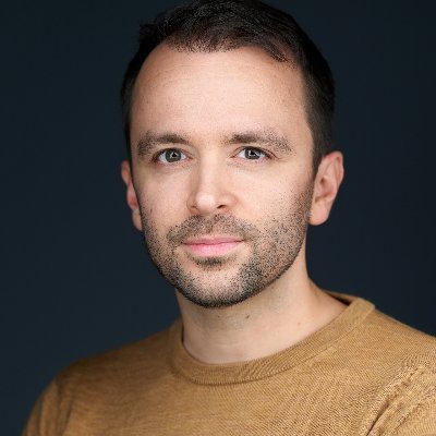 KevinDetem's profile picture. Rédacteur food le jour, essayiste numérique la nuit ·•· Je parle de média solo, marketing digital, alimentation, et nourriture d'esprit.