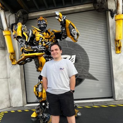 $GiovanniP130 / Future President / I ride with @TheMob / Streams on https://t.co/5XvkK6Hs4s