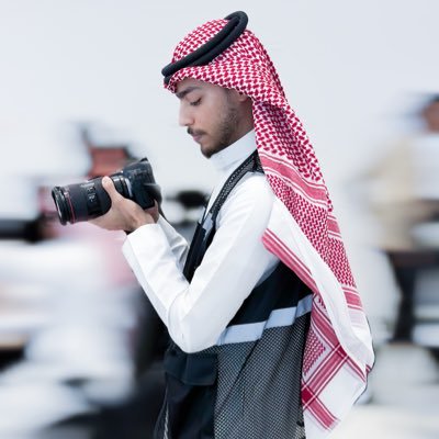 خريج علاقات عامة 🎤| @uqu_edu | @AlAhli_FC للأبد 💚| مُهتم بالتصوير الفوتوغرافي📸| اللهم ياحي ياقيوم يسر لي كل الطرق التي ظننت أنها عسيرة🙏🏻.