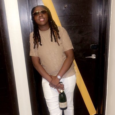 843✈️912 #SSU19 God first🙌🏾🙏🏾 Business Major 📚📘. RIP Herman ❤❤.
